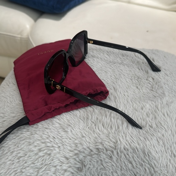 Gucci sunglasses - Picture 4 of 5